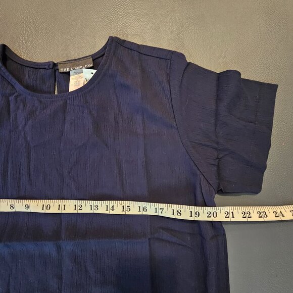 The Complex Short Sleeved Blouse - Picture 3 of 5